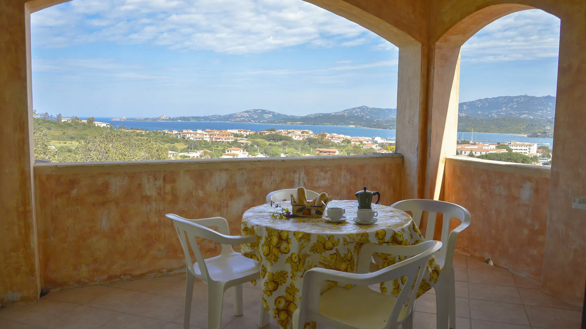 Aparthotel La Costa View Arzachena